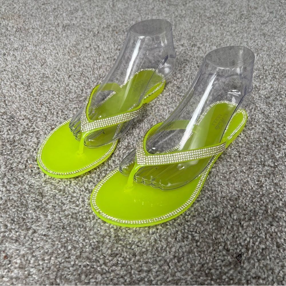 New with box | Mata Shoes Jelly Green sandal